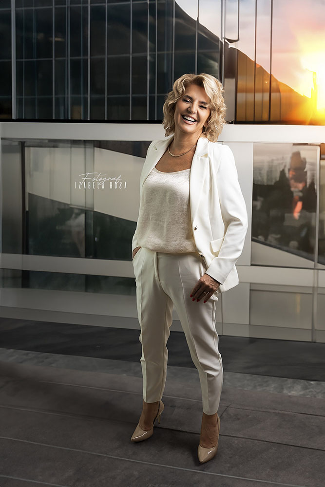 Portret biznesowy stomatologa w studio Kędzierzyn-Koźle